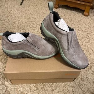 Women’s Merrell Jungle Moc New in box. Size 9. Color Bindle/Tea.